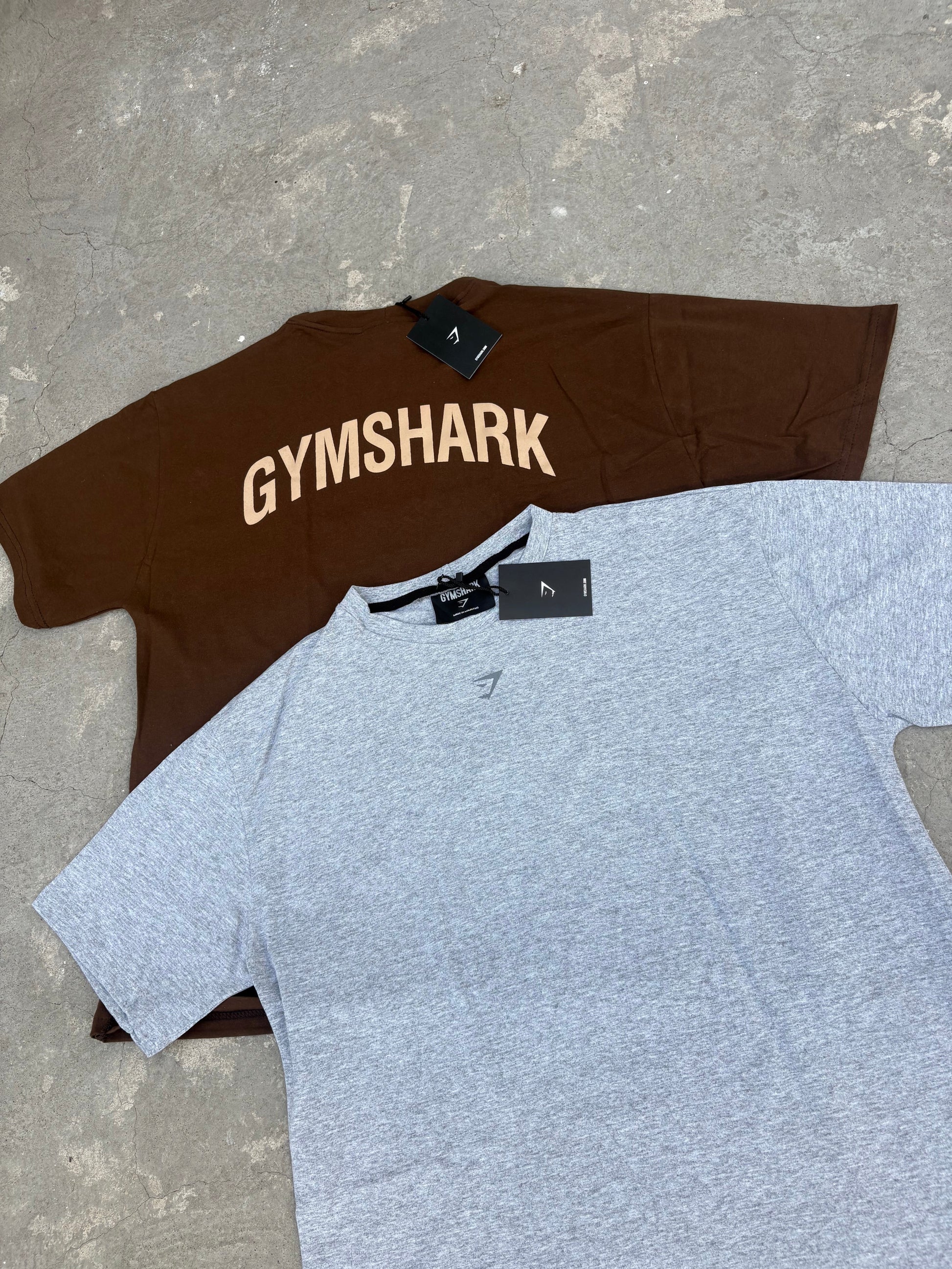 PLAYERA OVERSIZE GYMSHARK LETRAS EN ESPALDA (PRECIO REBAJA $119)