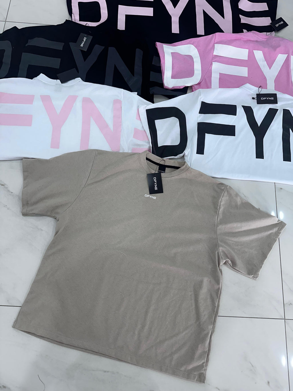 PLAYERA SÚPER OVERSIZE DFYNE (PRECIO MENUDEO $169)