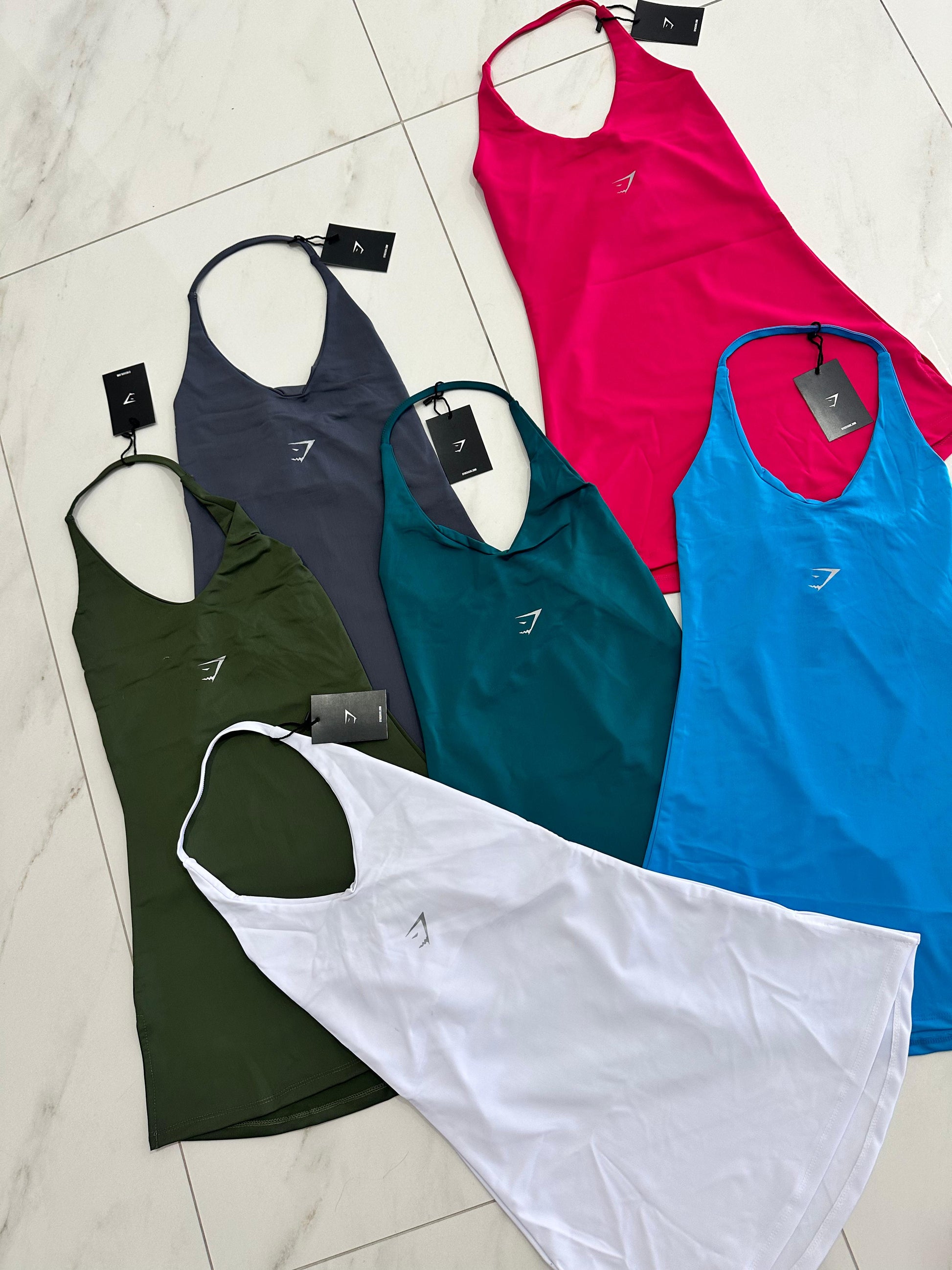 VESTIDO SHORT GYMSHARK TELA COLOMBIANA (PRECIO MENUDEO)