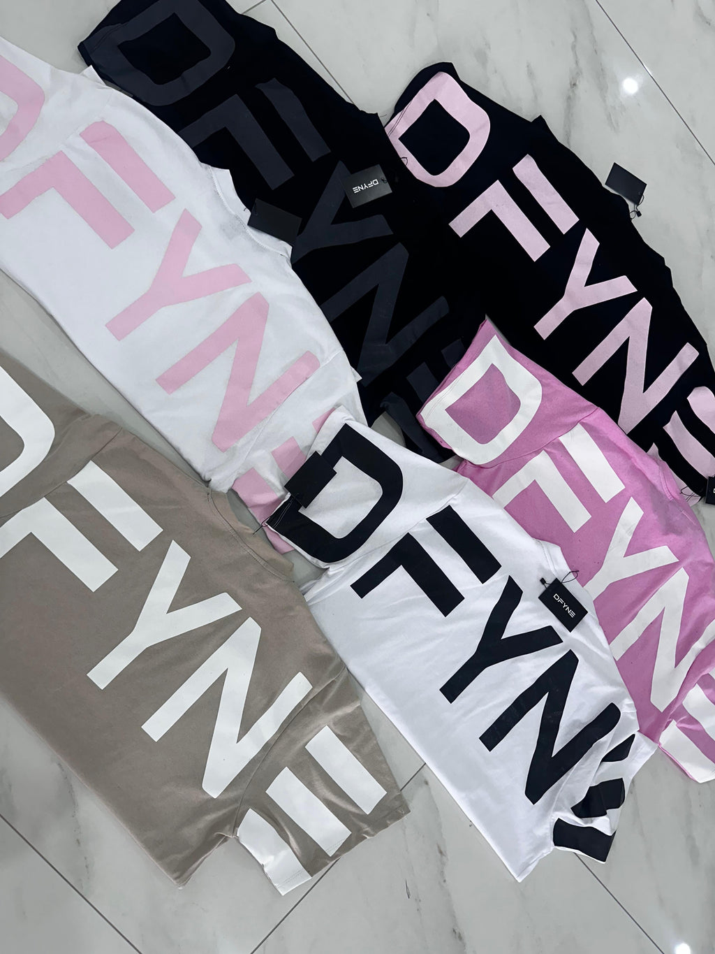 PLAYERA SÚPER OVERSIZE DFYNE (PRECIO MENUDEO $169)